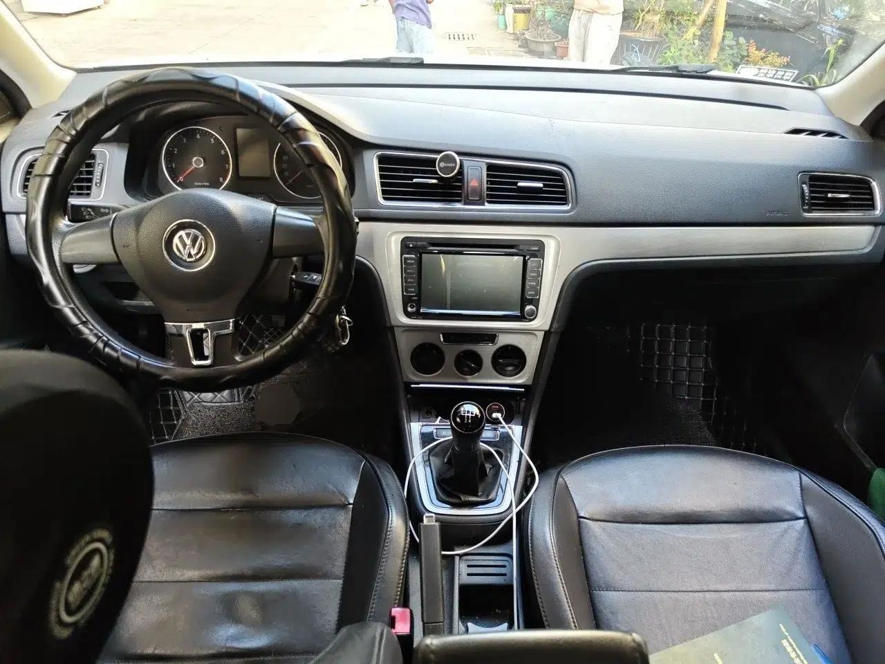 Volkswagen Lavida 2013 Restyled Classic 1.6L Manual Comfort Edition — миниатюра 9