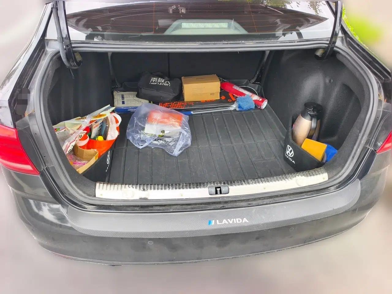 Volkswagen Lavida 2017 1.6L Automatic Comfort Edition — миниатюра 19