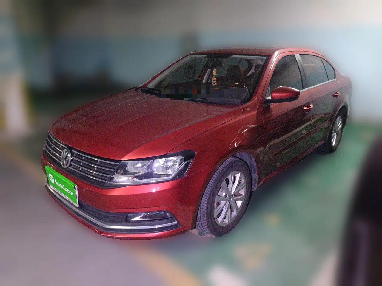 Volkswagen Lavida 2015 1.6L Automatic Comfort Edition — миниатюра 1