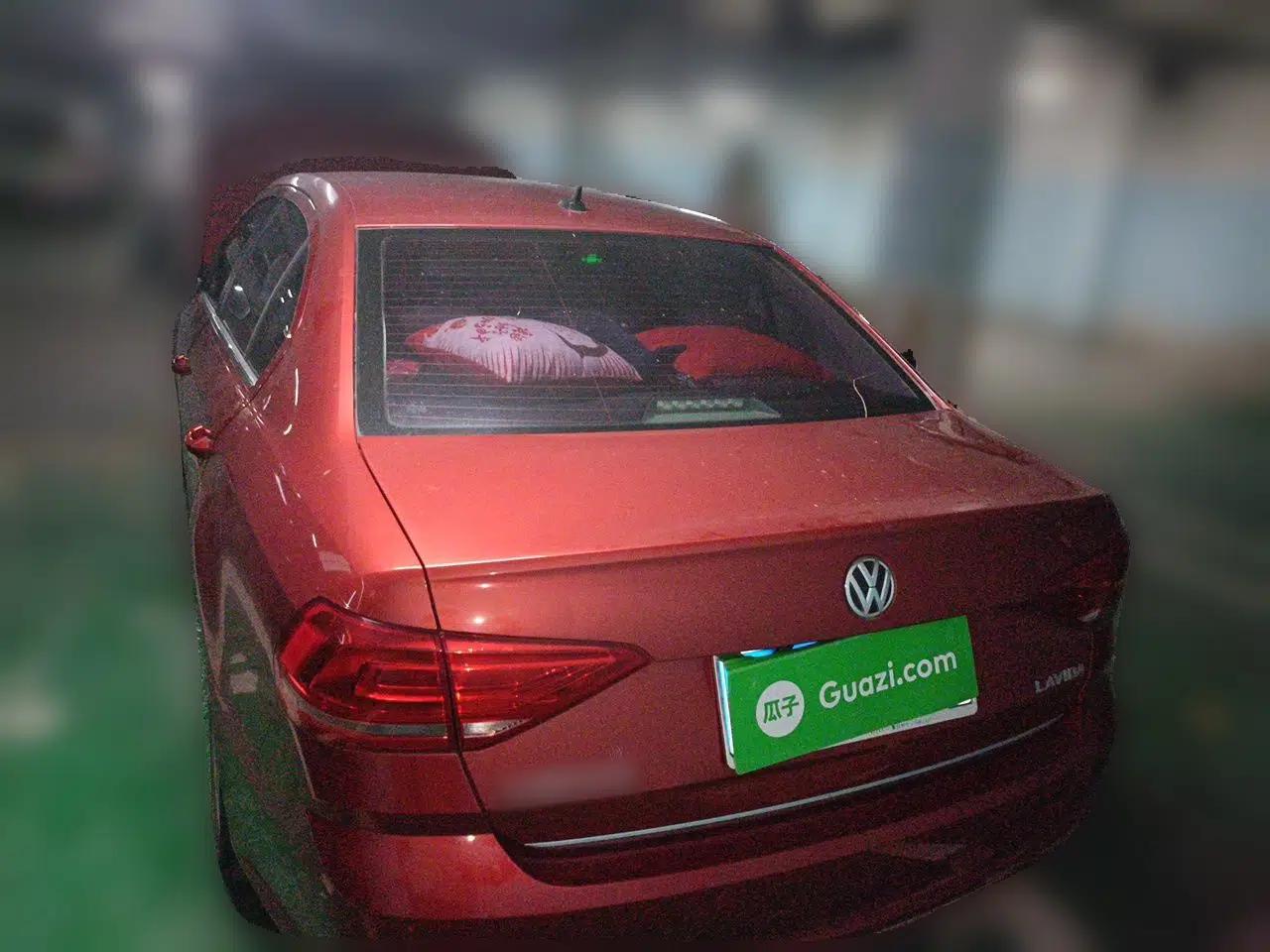 Volkswagen Lavida 2015 1.6L Automatic Comfort Edition — миниатюра 5
