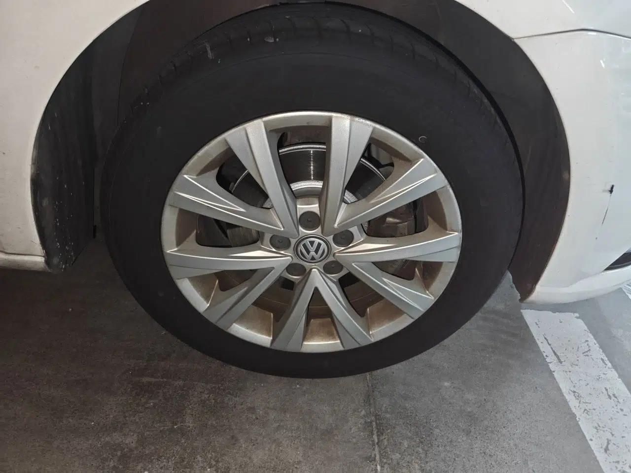 Volkswagen Lavida 2017 1.6L Automatic Comfort Edition — миниатюра 5