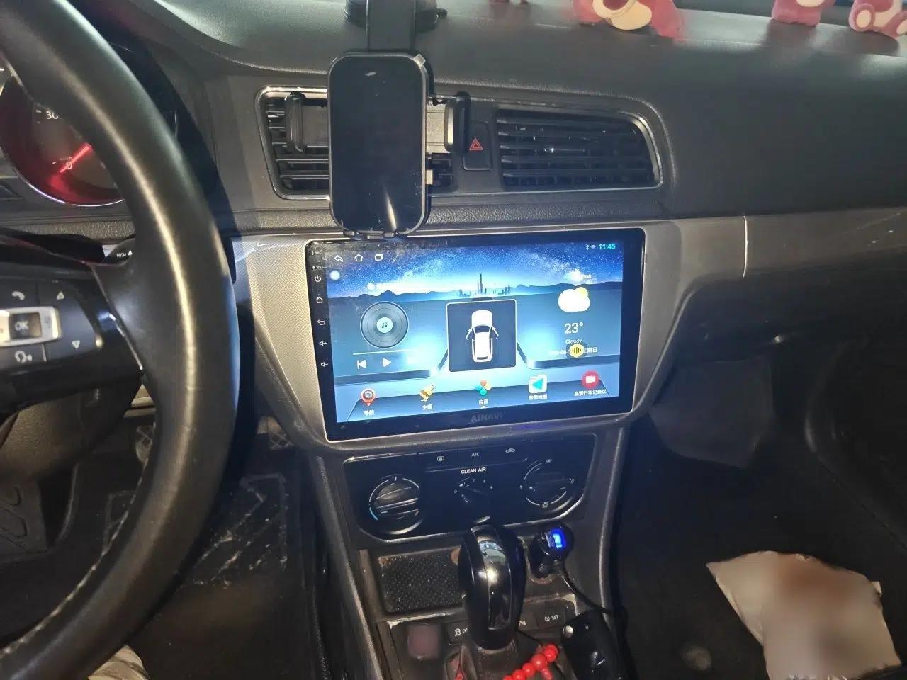 Volkswagen Lavida 2017 1.6L Automatic Comfort Edition — миниатюра 10