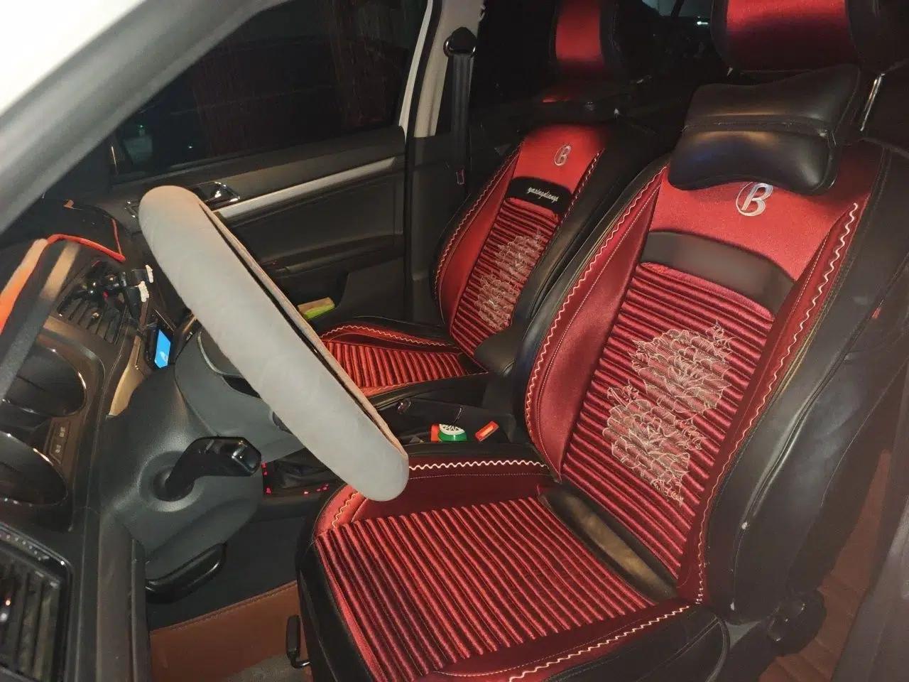 Volkswagen Lavida 2015 1.6L Automatic Comfort Edition — миниатюра 14