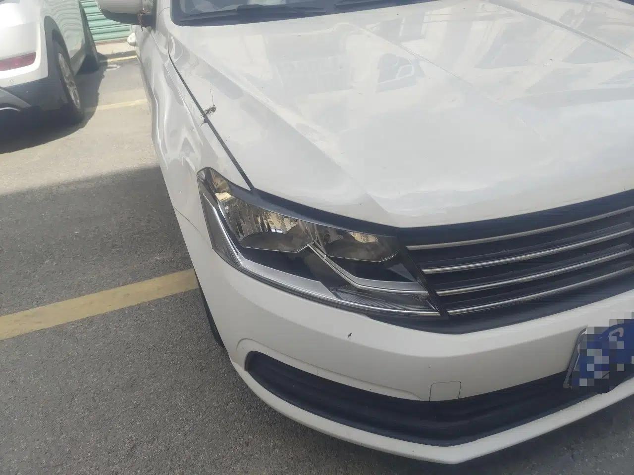 Volkswagen Lavida 2015 1.6L Automatic Fashion Edition — миниатюра 7