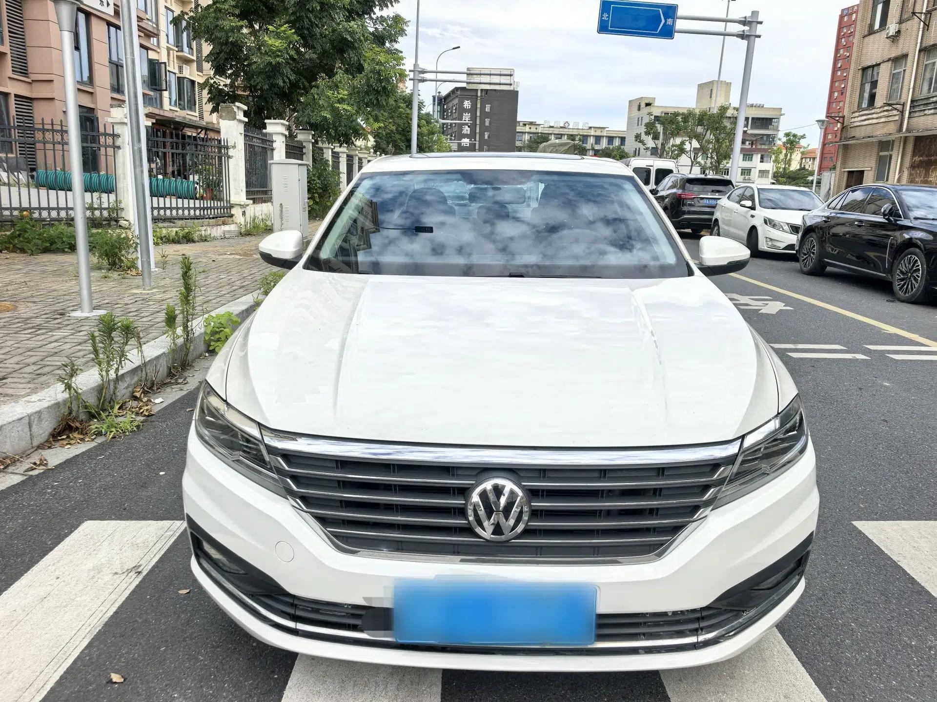 Volkswagen Lavida 2019 1.5L Automatic Comfort Edition China VI Standard — миниатюра 3