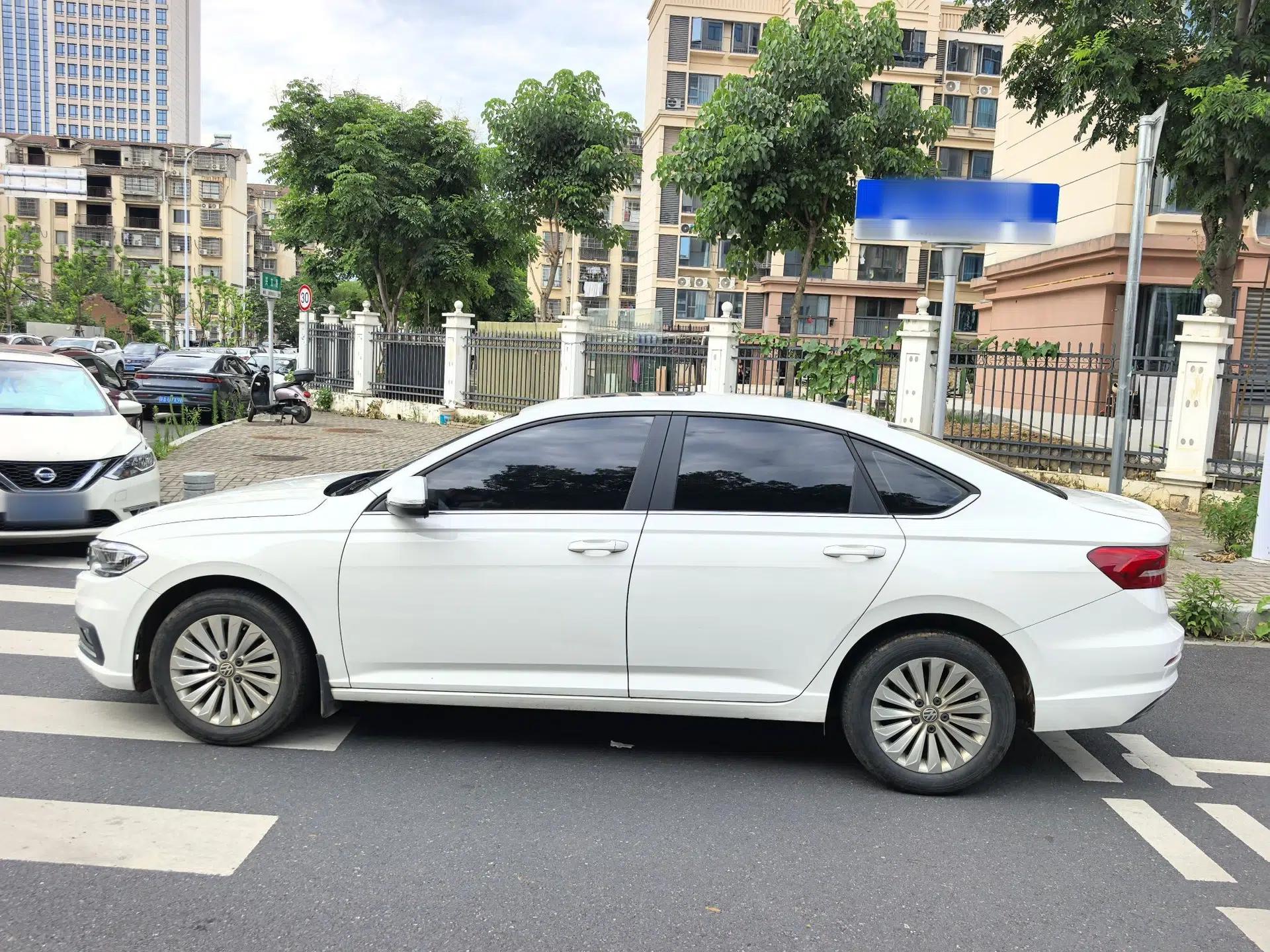 Volkswagen Lavida 2019 1.5L Automatic Comfort Edition China VI Standard — миниатюра 8