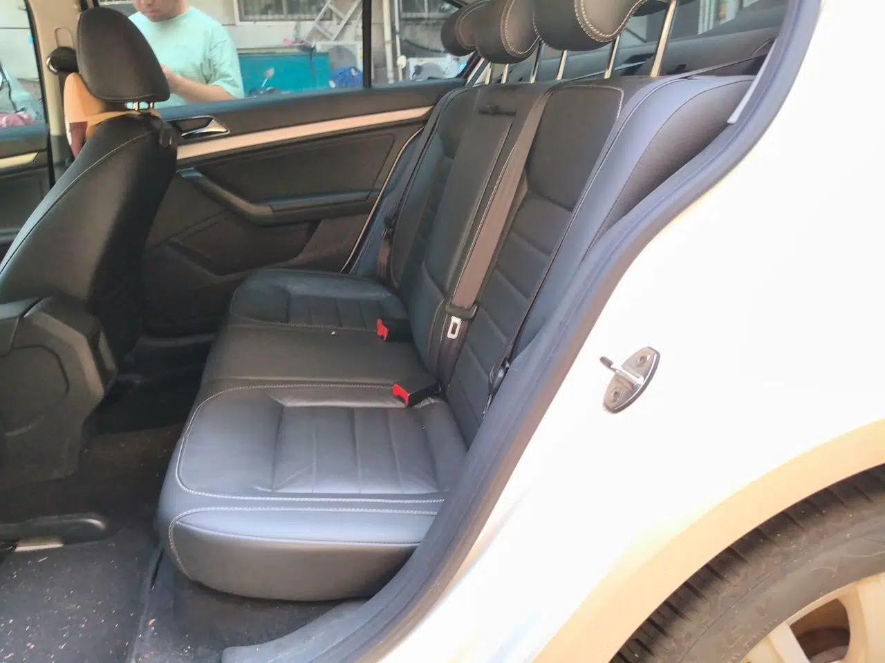 Volkswagen Lavida 2017 1.6L Automatic Comfort Edition — миниатюра 17