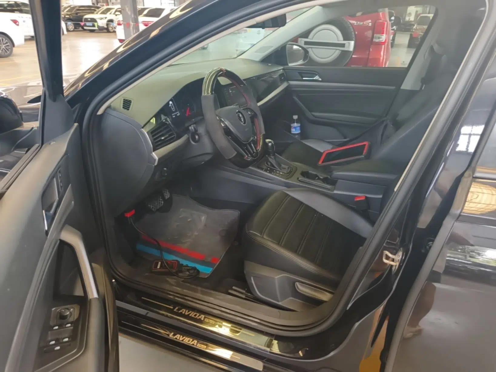 Volkswagen Lavida 2022 1.5L Automatic Fashion Edition — миниатюра 18