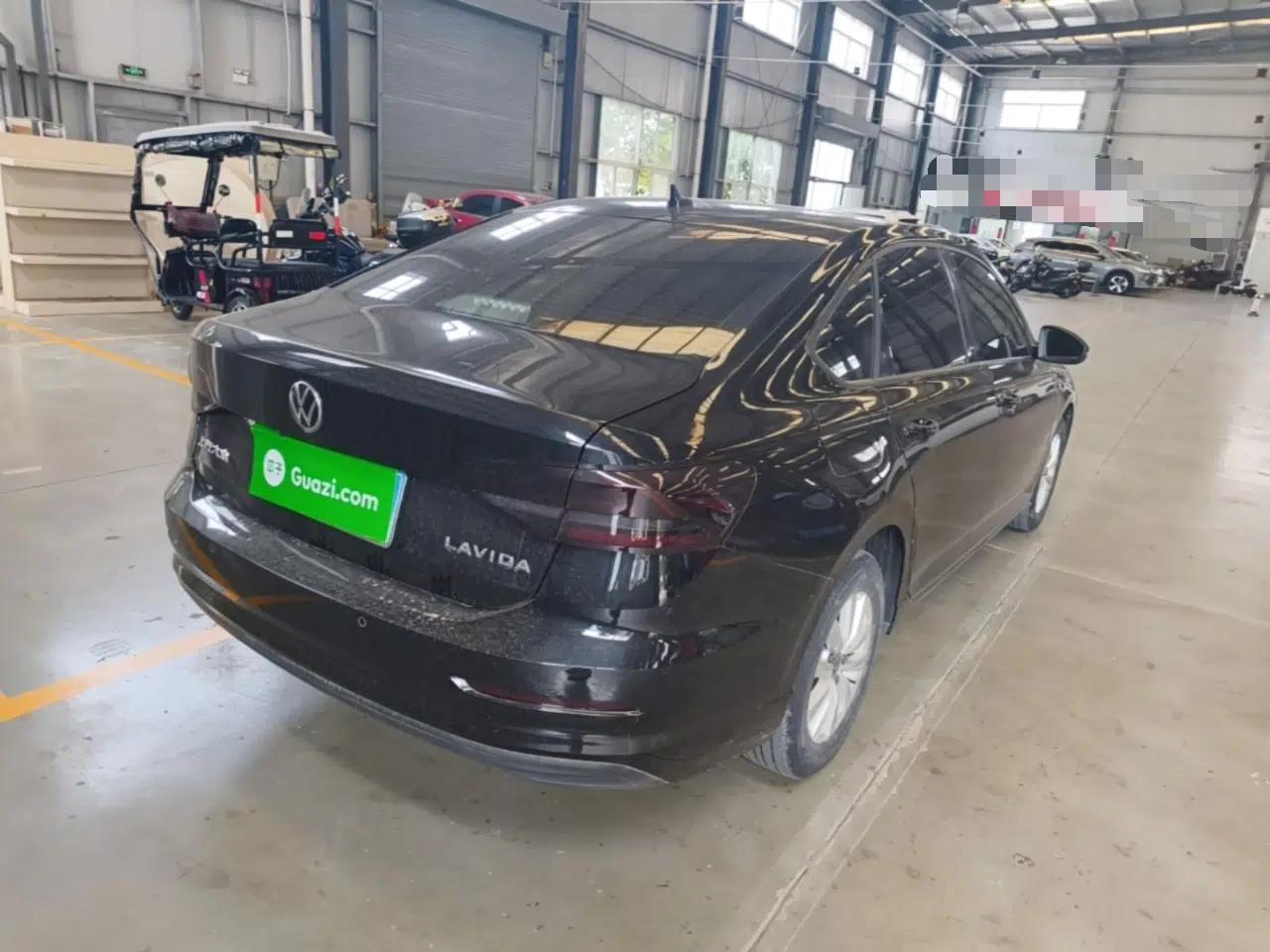 Volkswagen Lavida 2022 1.5L Automatic Fashion Edition — миниатюра 6