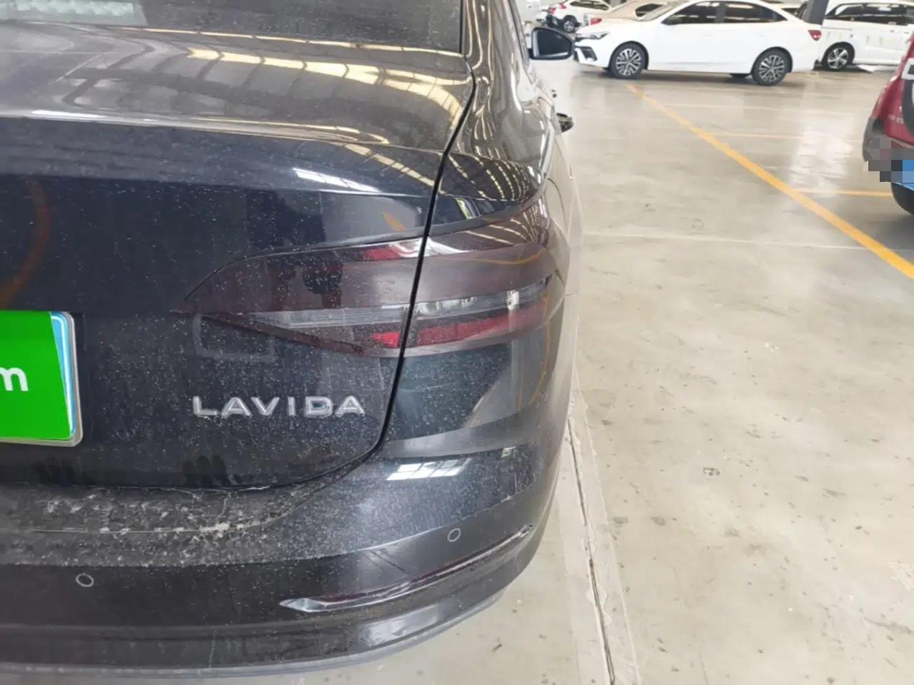 Volkswagen Lavida 2022 1.5L Automatic Fashion Edition — миниатюра 9