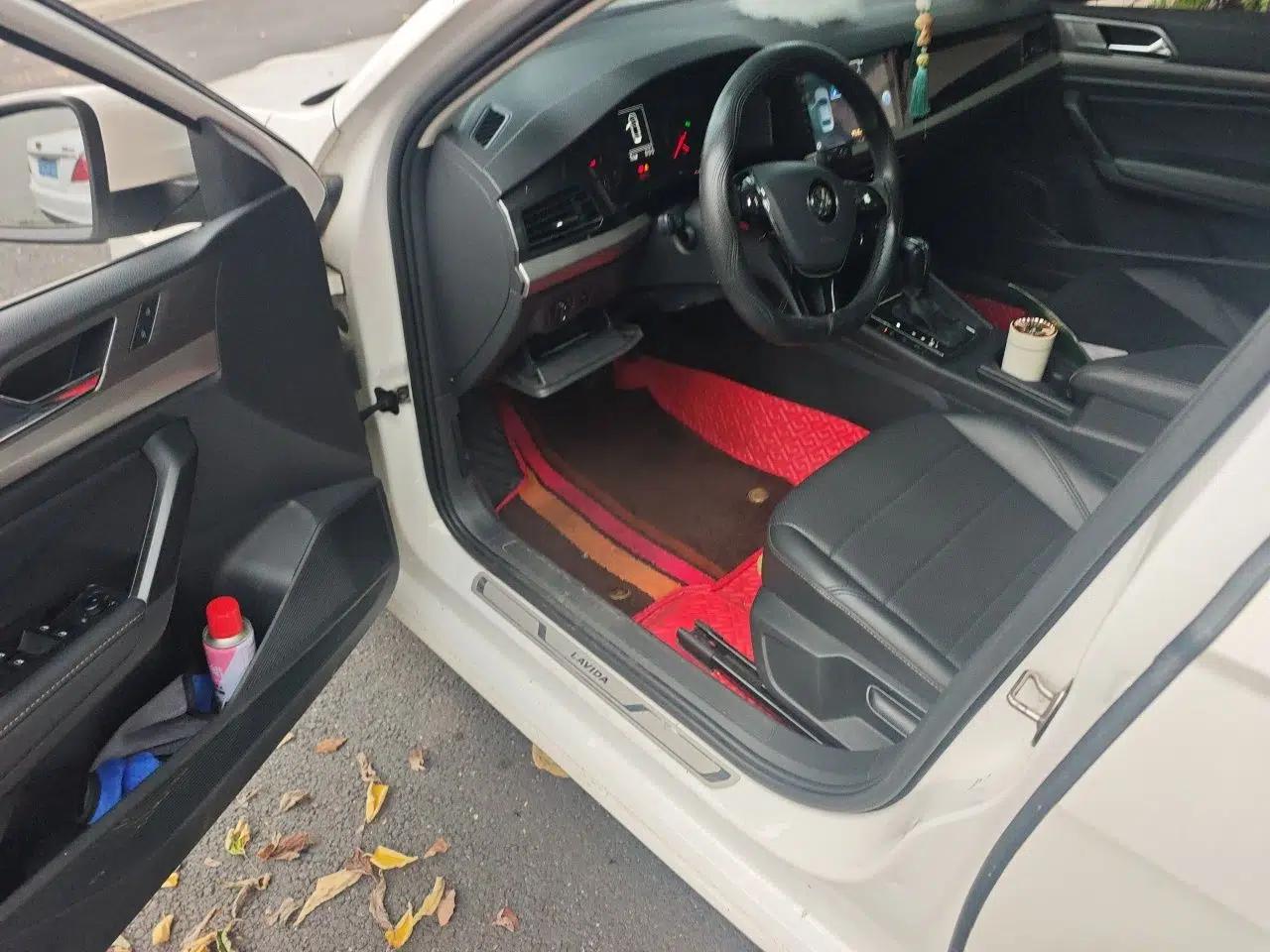 Volkswagen Lavida 2019 1.5L Automatic Comfort Edition China VI Standard — миниатюра 16