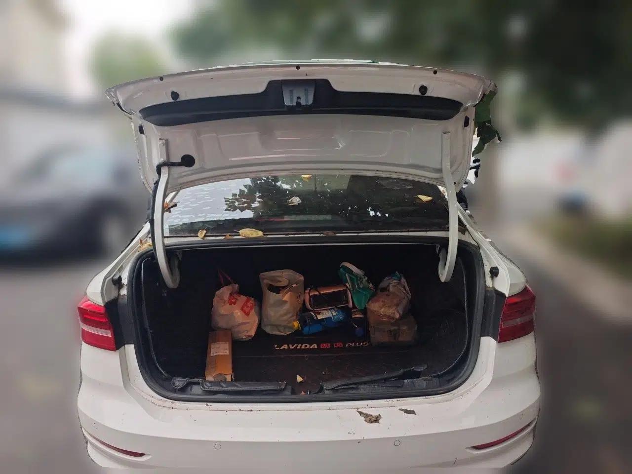 Volkswagen Lavida 2019 1.5L Automatic Comfort Edition China VI Standard — миниатюра 19
