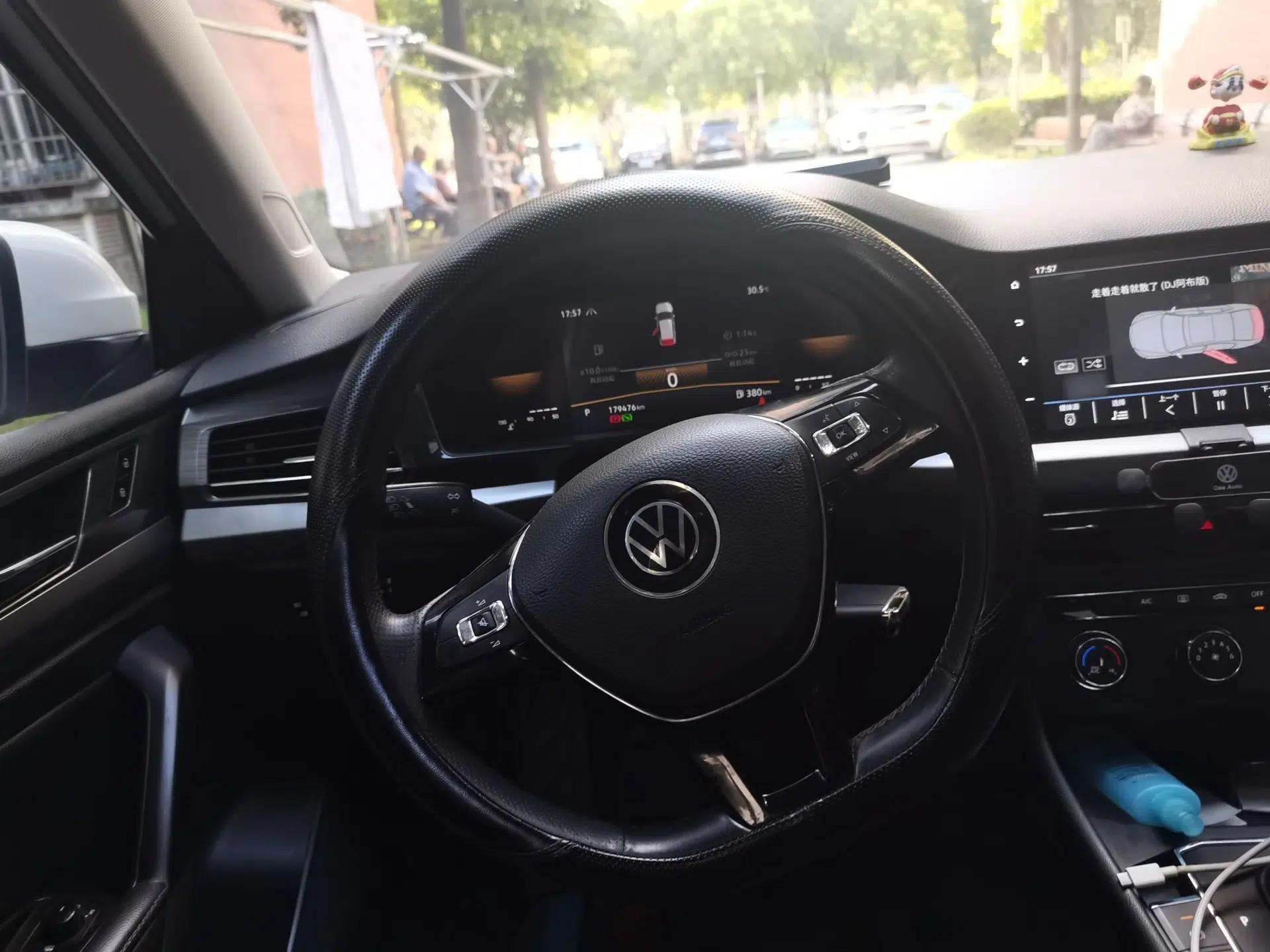 Volkswagen Lavida 2021 280TSI DSG Comfort Edition — миниатюра 10