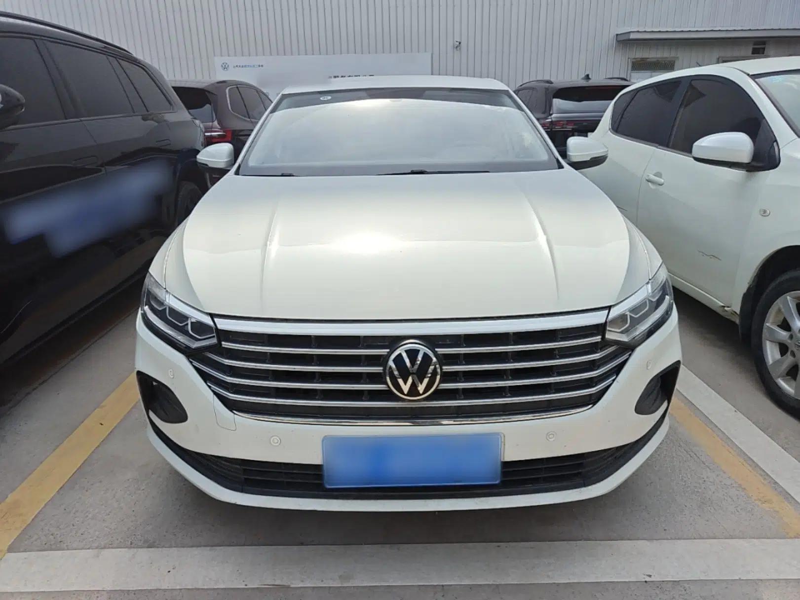 Volkswagen Lavida 2023 Revised 1.5L Automatic DeYi Edition — миниатюра 2