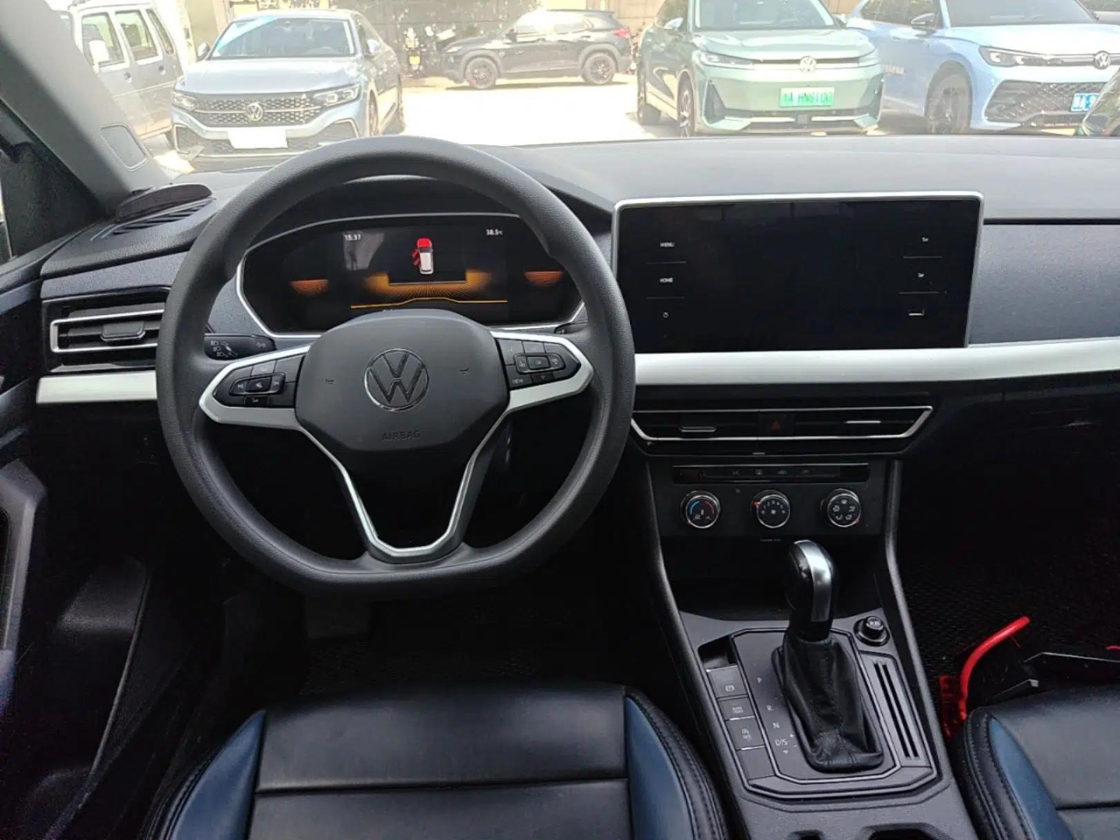 Volkswagen Lavida 2023 Revised 1.5L Automatic DeYi Edition — миниатюра 13