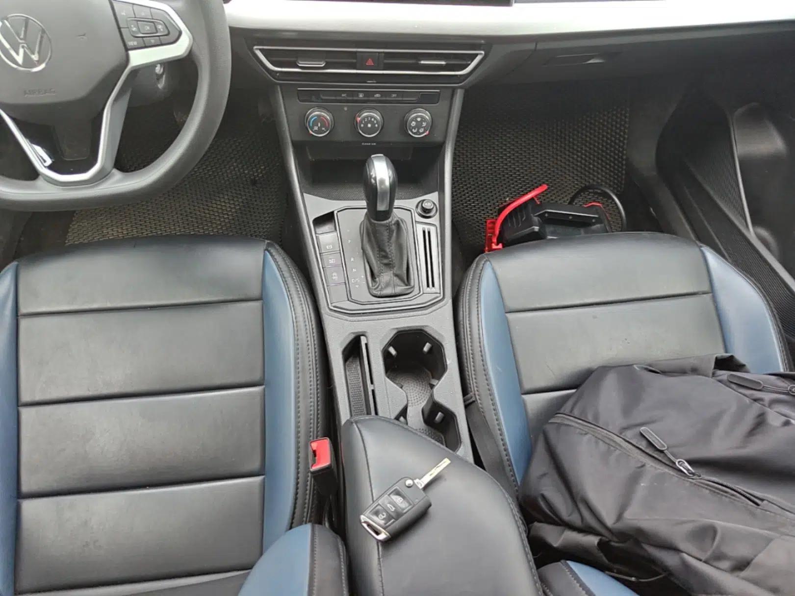 Volkswagen Lavida 2023 Revised 1.5L Automatic DeYi Edition — миниатюра 16