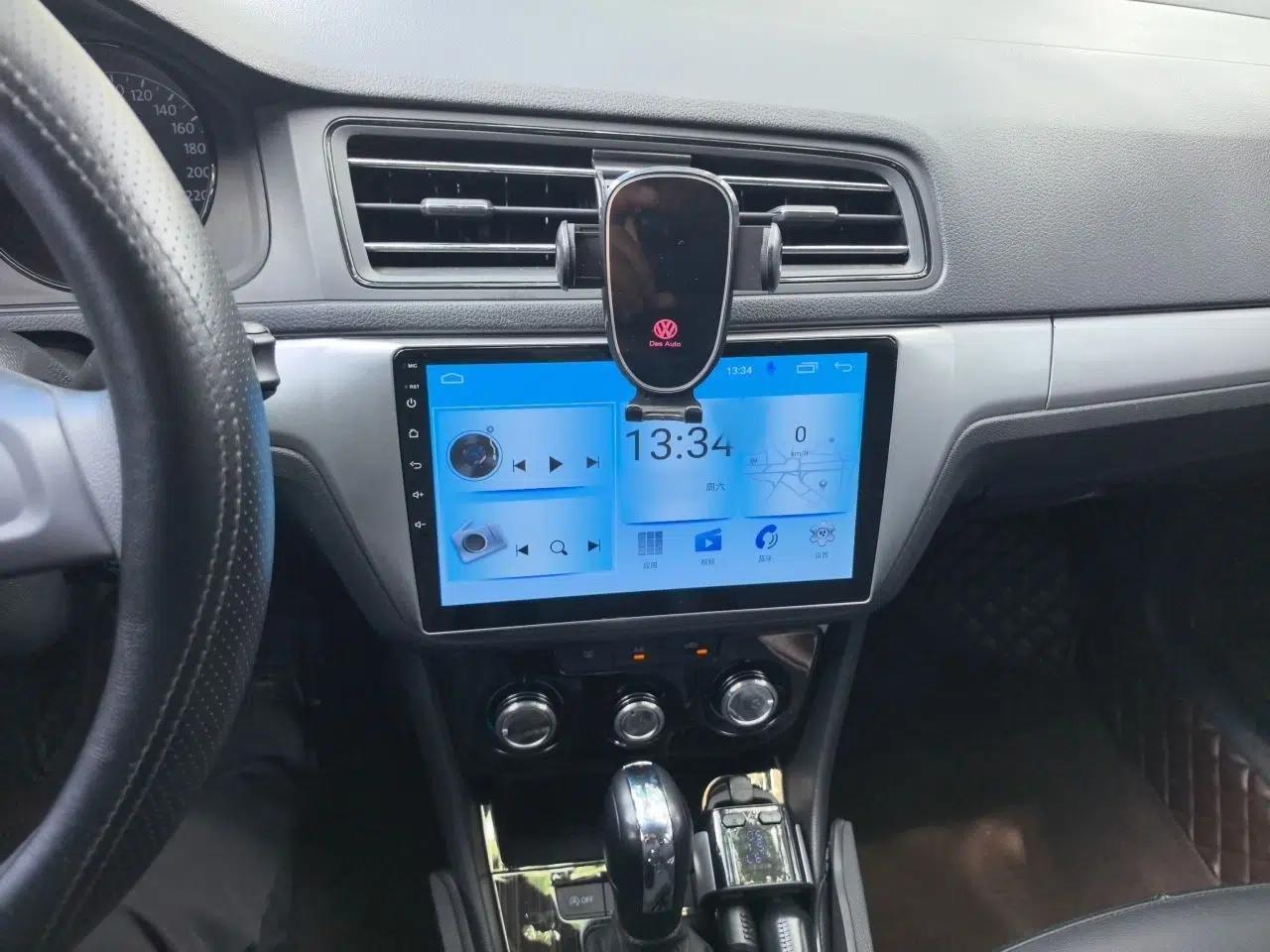 Volkswagen Lavida 2019 Lavida Start 1.5L Automatic Trendy Version China VI Standard — миниатюра 12