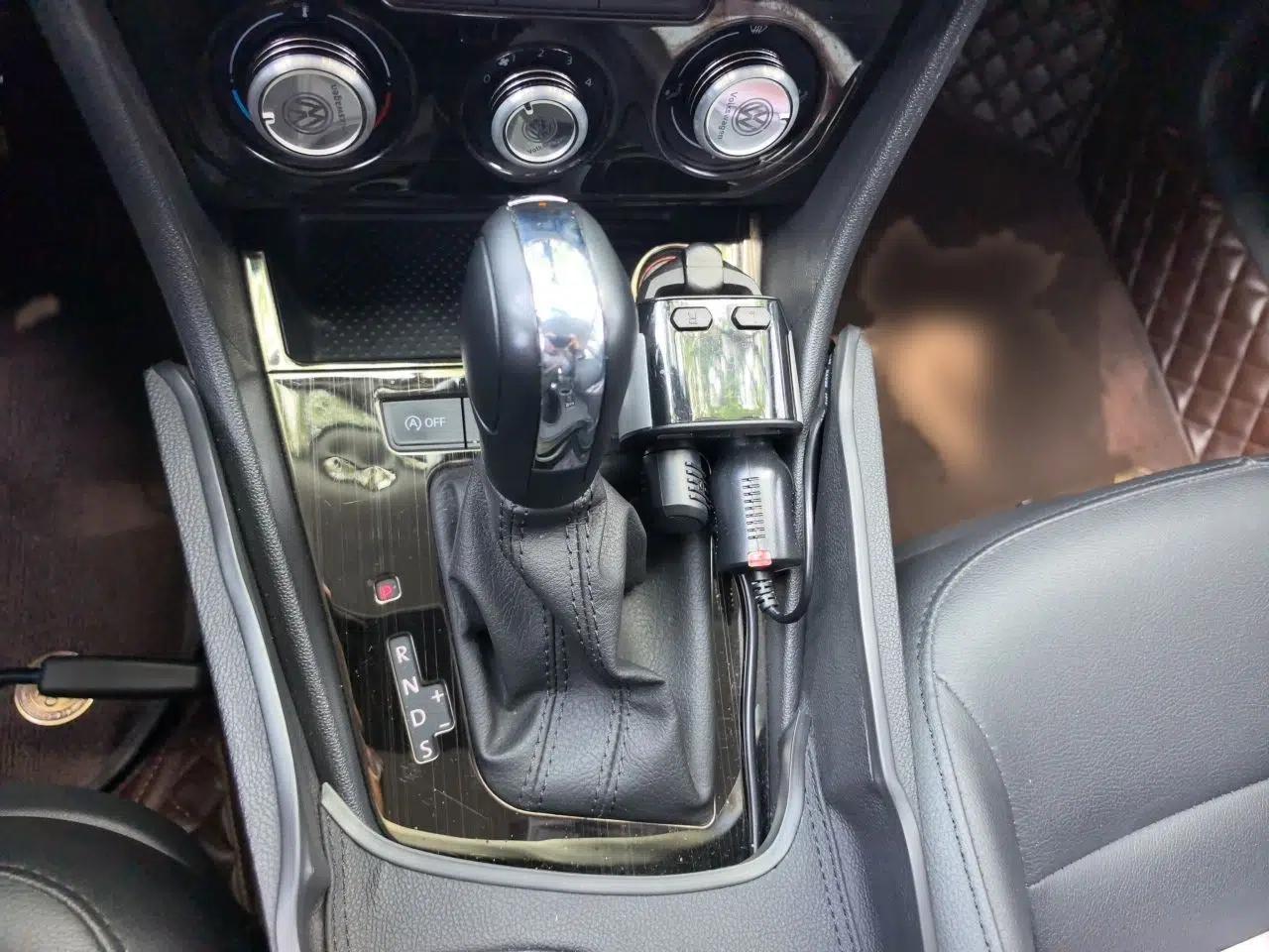 Volkswagen Lavida 2019 Lavida Start 1.5L Automatic Trendy Version China VI Standard — миниатюра 13