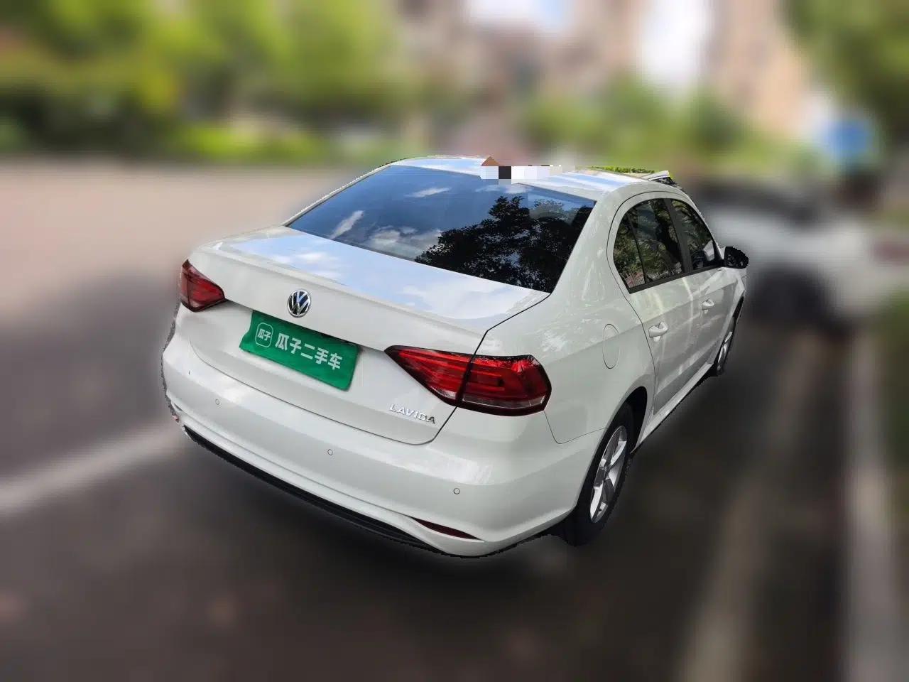 Volkswagen Lavida 2019 Lavida Start 1.5L Automatic Trendy Version China VI Standard — миниатюра 6