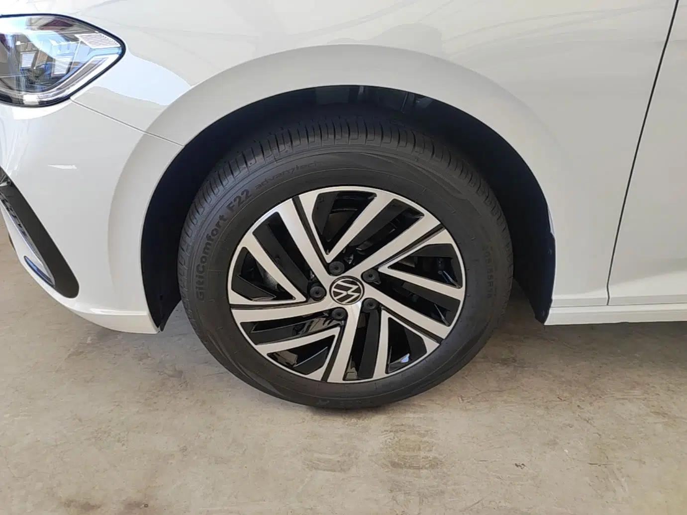 Volkswagen Lavida 2026 1.5L Automatic Starry Five-Million Edition — миниатюра 15