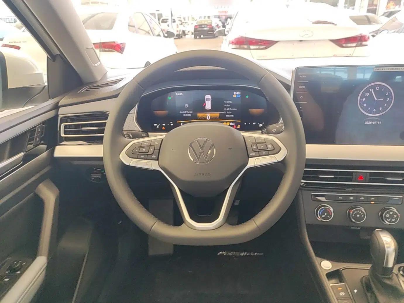 Volkswagen Lavida 2026 1.5L Automatic Starry Five-Million Edition — миниатюра 18