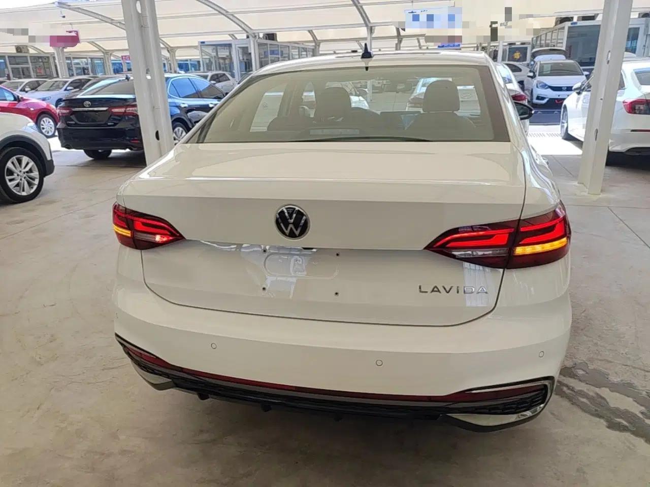 Volkswagen Lavida 2026 1.5L Automatic Starry Five-Million Edition — миниатюра 5
