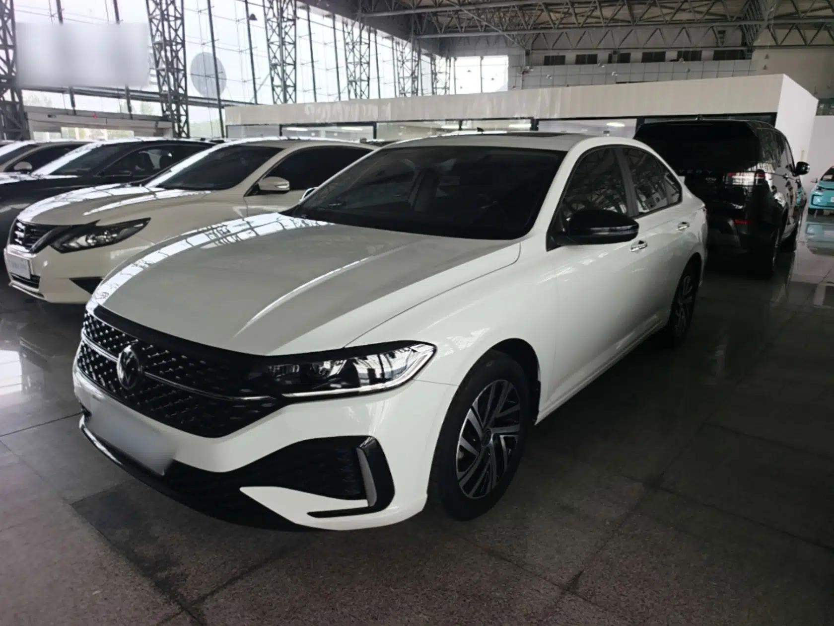 Volkswagen Lavida 2023 300TSI DSG Starry Full-Comfort Edition — миниатюра 1