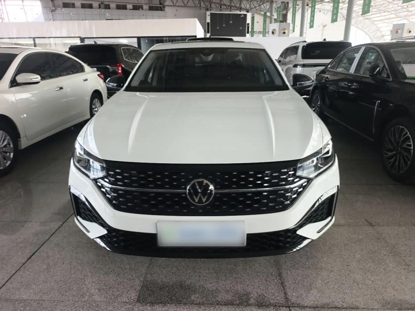 Volkswagen Lavida 2023 300TSI DSG Starry Full-Comfort Edition — миниатюра 2