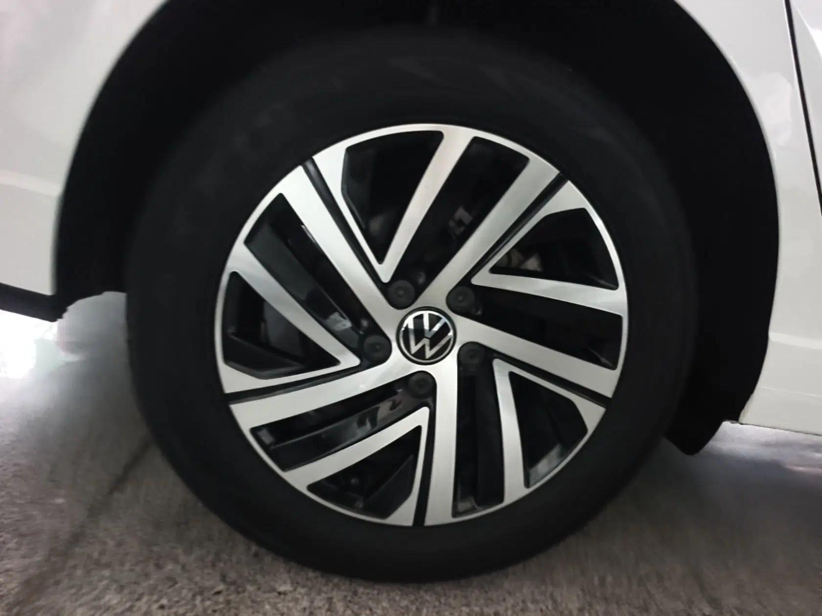 Volkswagen Lavida 2023 300TSI DSG Starry Full-Comfort Edition — миниатюра 11