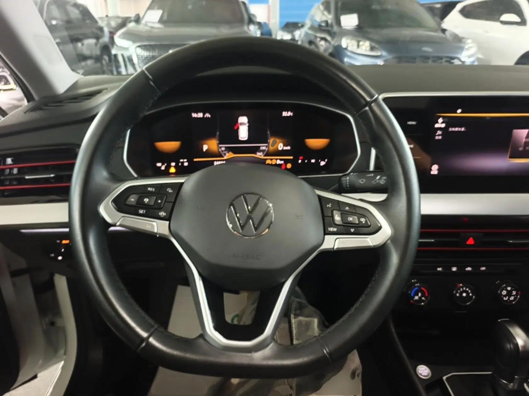 Volkswagen Lavida 2023 300TSI DSG Starry Full-Comfort Edition — миниатюра 13