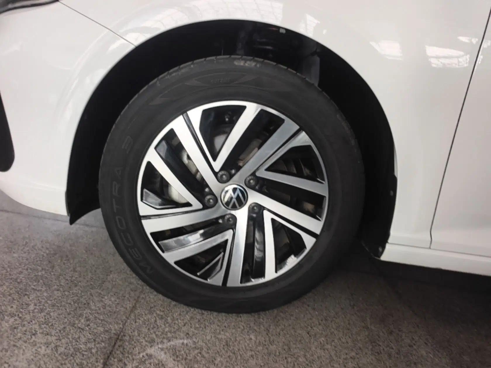 Volkswagen Lavida 2023 300TSI DSG Starry Full-Comfort Edition — миниатюра 10