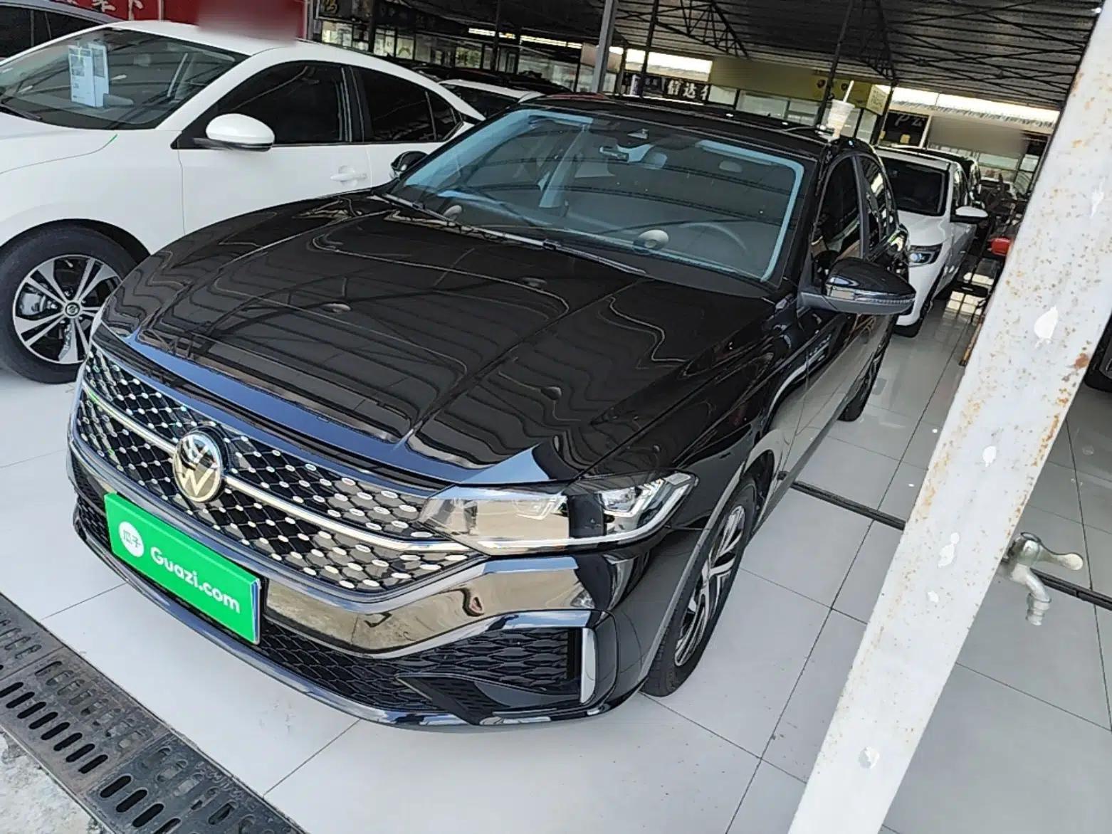Volkswagen Lavida 2024 300TSI DSG Starry Sky Deluxe Edition — миниатюра 1