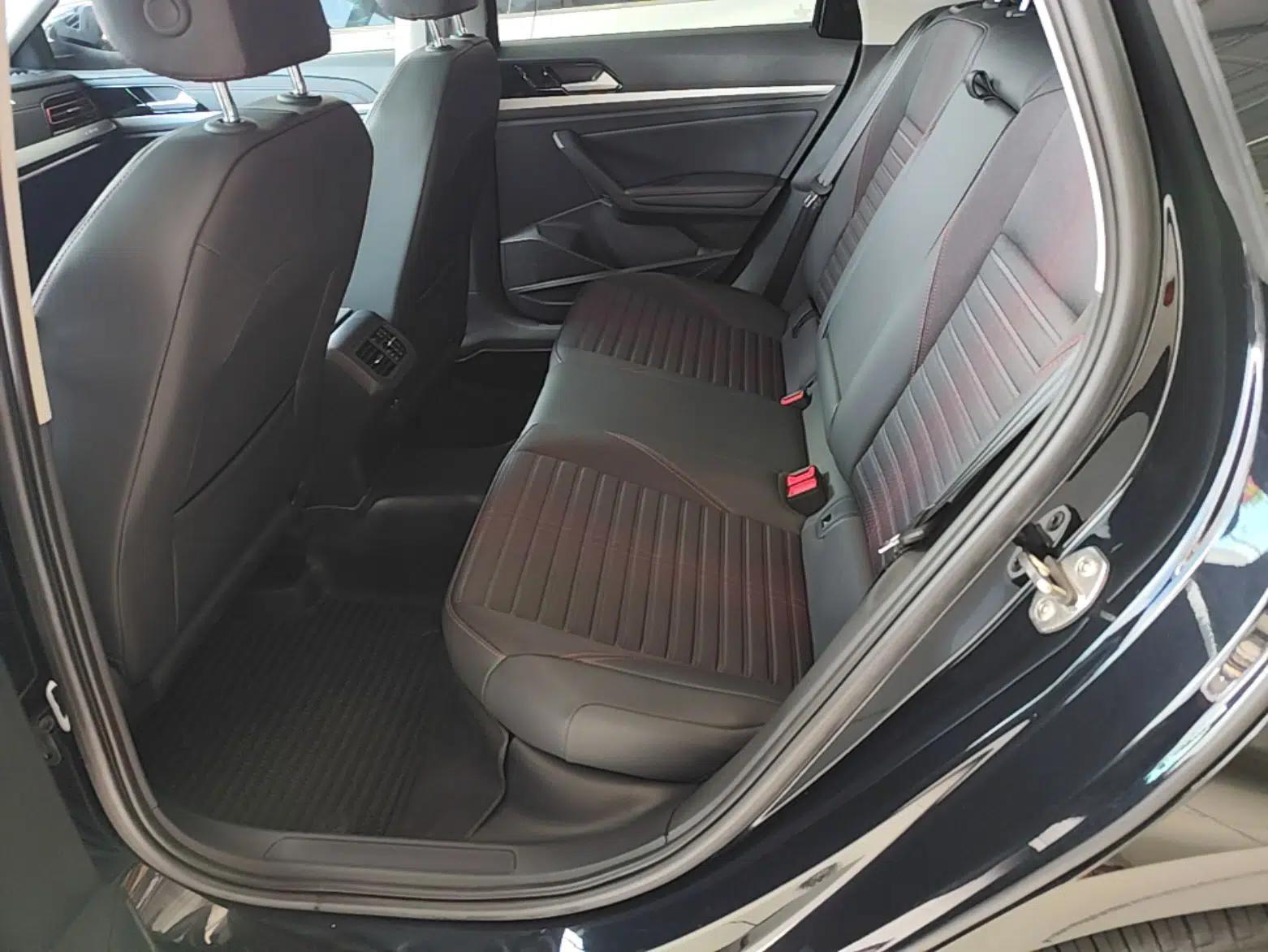 Volkswagen Lavida 2024 300TSI DSG Starry Sky Deluxe Edition — миниатюра 20