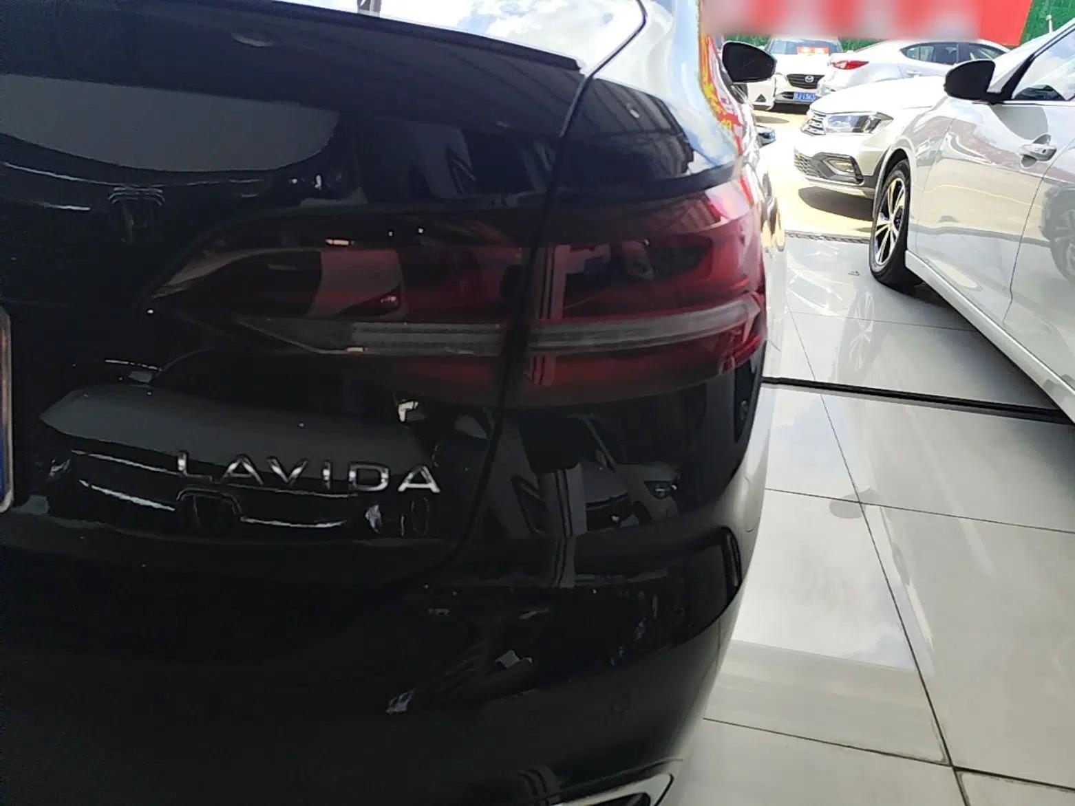Volkswagen Lavida 2024 300TSI DSG Starry Sky Deluxe Edition — миниатюра 9
