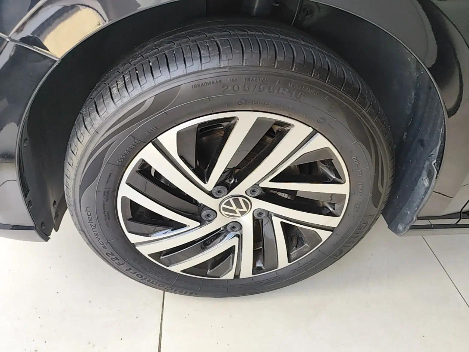 Volkswagen Lavida 2024 300TSI DSG Starry Sky Deluxe Edition — миниатюра 10