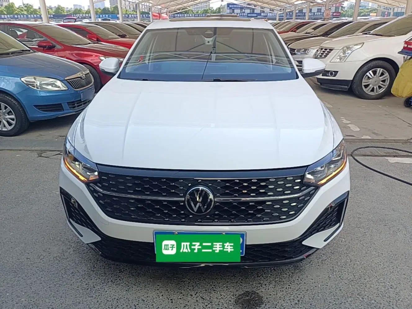 Volkswagen Lavida 2023 Revised Version 1.5L Automatic Starry Sky Edition – 5 Million Units — миниатюра 2