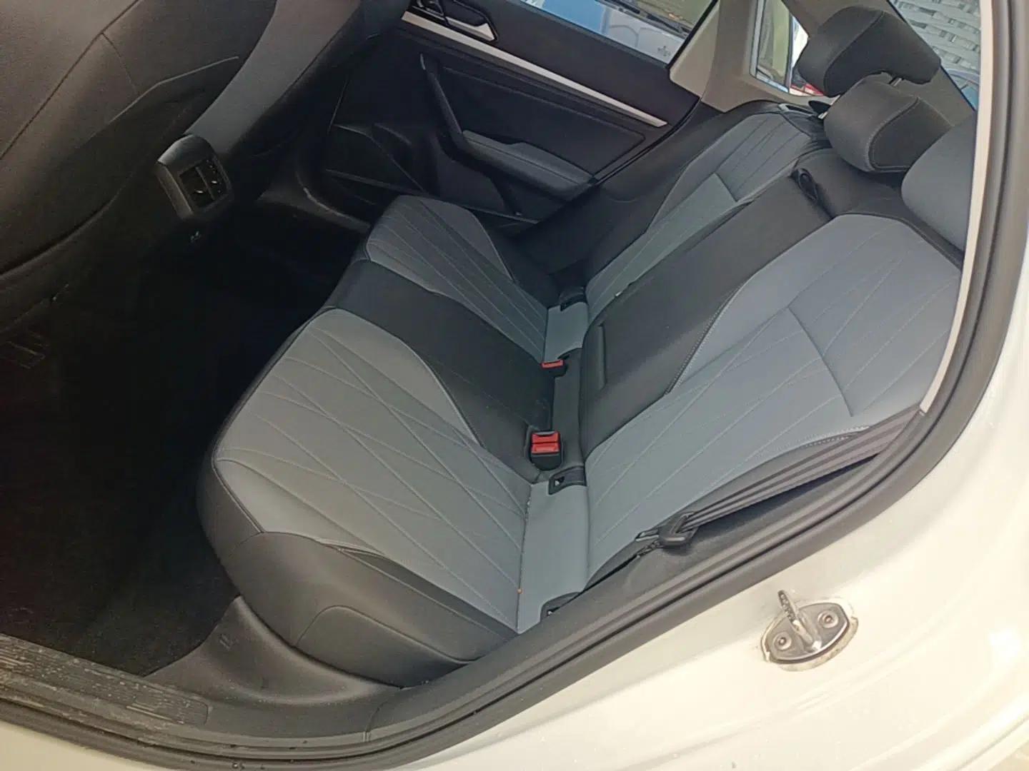 Volkswagen Lavida 2023 Revised Version 1.5L Automatic Starry Sky Edition – 5 Million Units — миниатюра 20