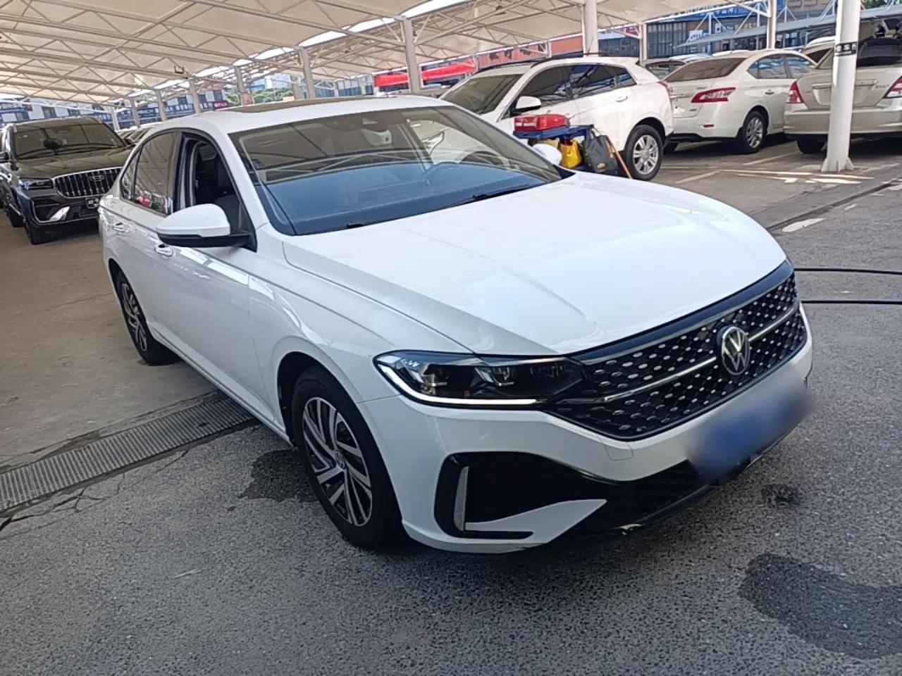 Volkswagen Lavida 2023 Revised Version 1.5L Automatic Starry Sky Edition – 5 Million Units — миниатюра 3