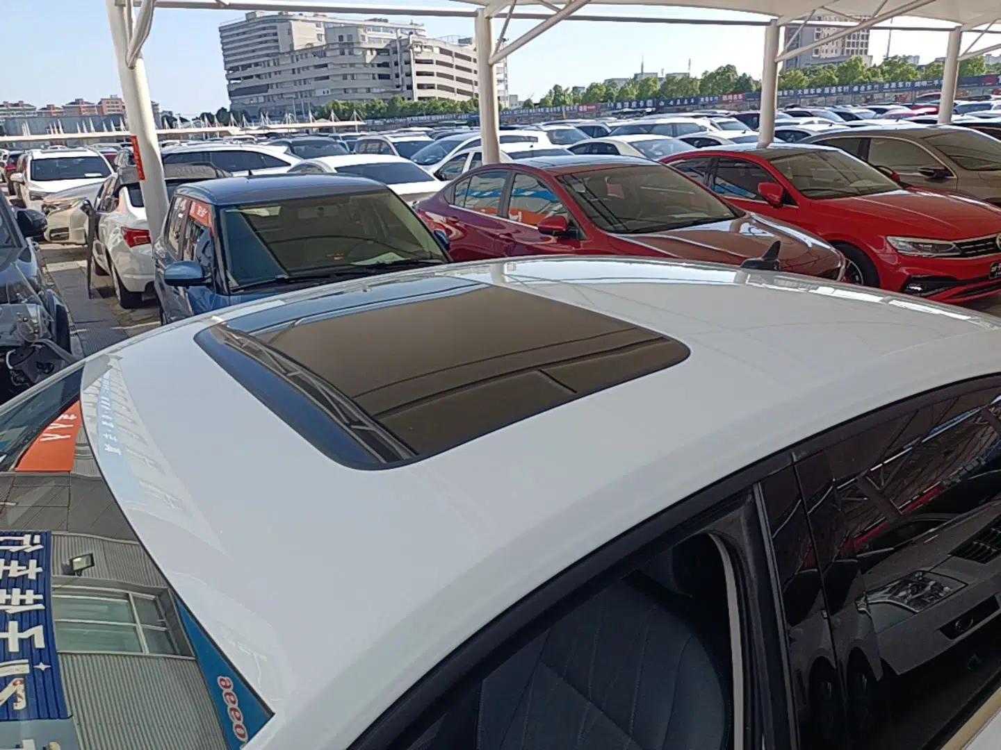 Volkswagen Lavida 2023 Revised Version 1.5L Automatic Starry Sky Edition – 5 Million Units — миниатюра 7