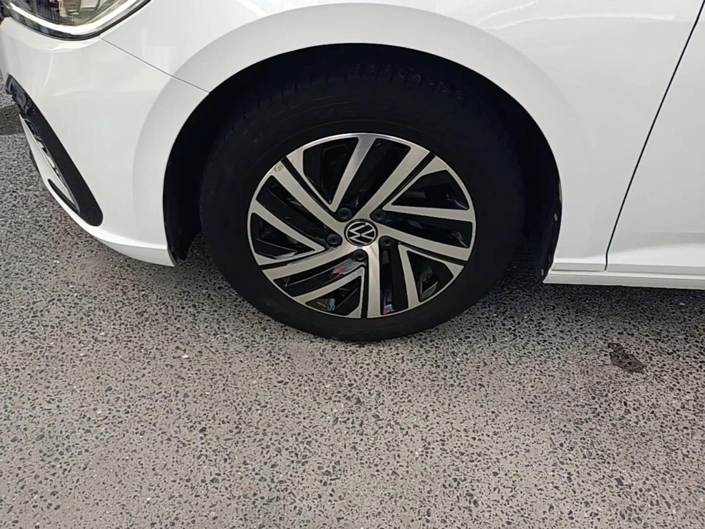 Volkswagen Lavida 2023 Revised Version 1.5L Automatic Starry Sky Edition – 5 Million Units — миниатюра 10