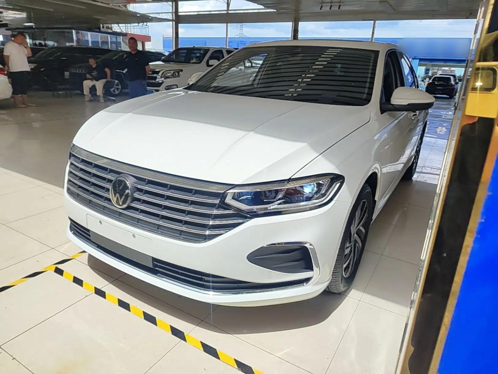 Volkswagen Lavida 2023 300TSI DSG Full-Comfort Edition — миниатюра 1