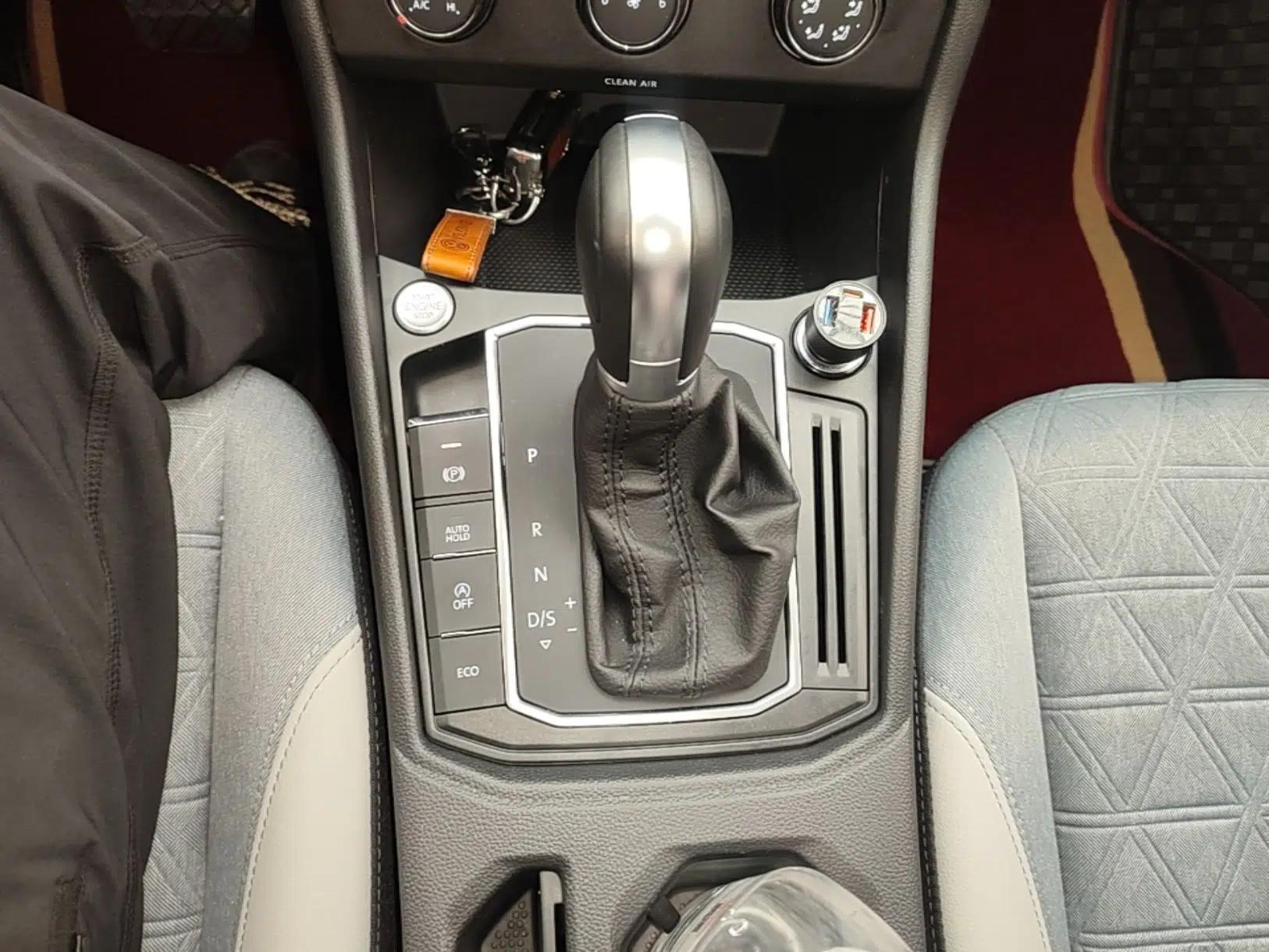 Volkswagen Lavida 2023 300TSI DSG Full-Comfort Edition — миниатюра 16