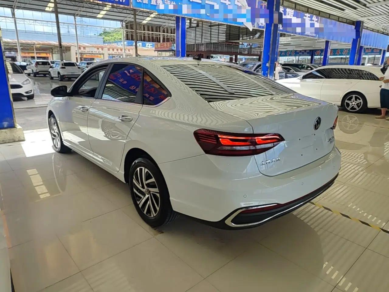 Volkswagen Lavida 2023 300TSI DSG Full-Comfort Edition — миниатюра 4