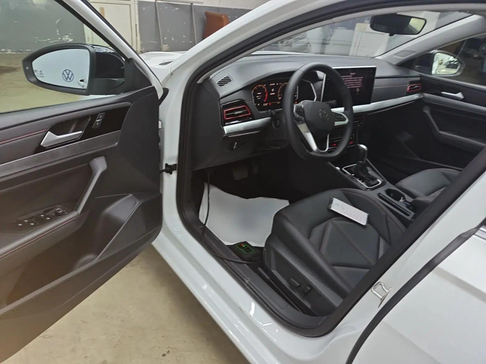 Volkswagen Lavida 2024 300TSI DSG Starry Sky Leading Edition — миниатюра 18