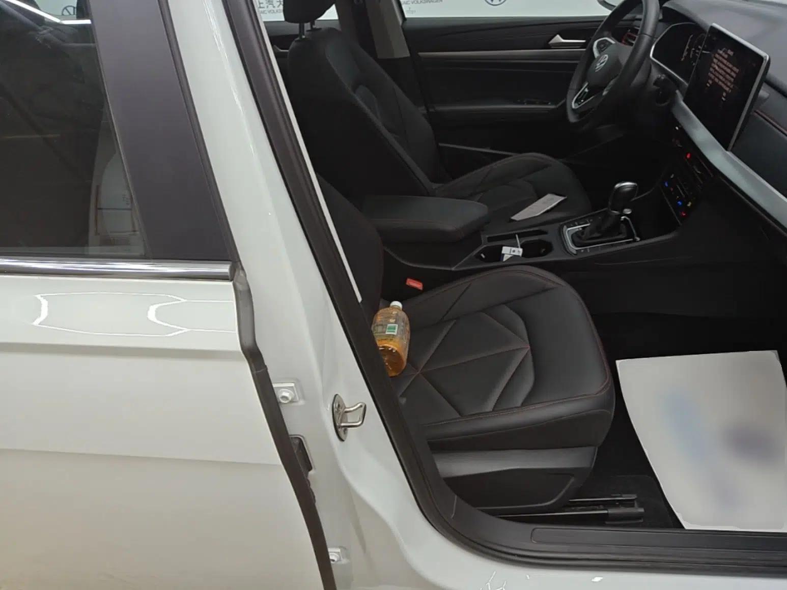 Volkswagen Lavida 2024 300TSI DSG Starry Sky Leading Edition — миниатюра 19