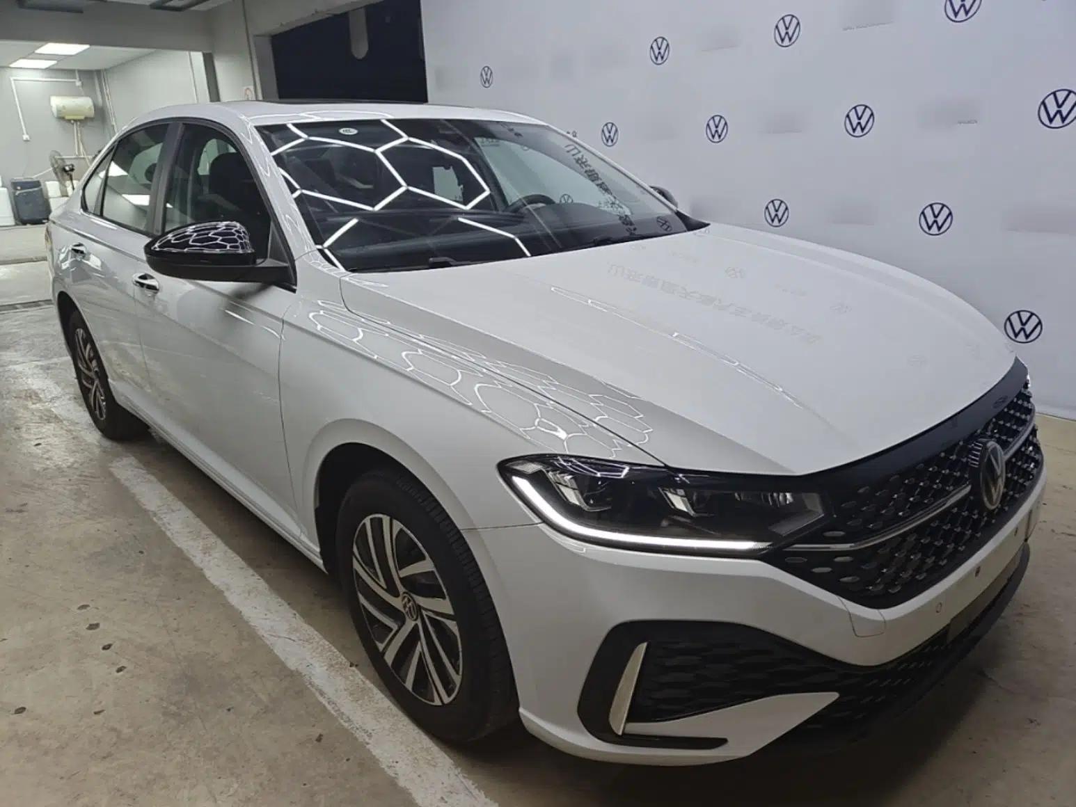Volkswagen Lavida 2024 300TSI DSG Starry Sky Leading Edition — миниатюра 3