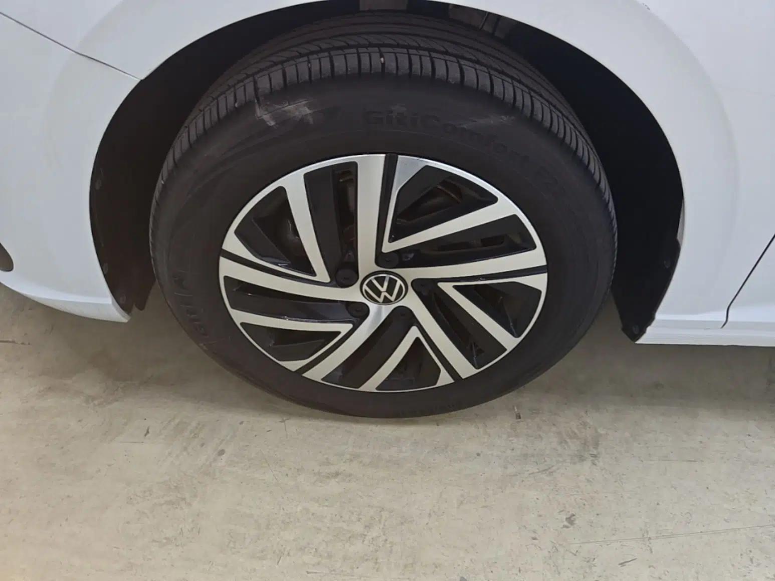 Volkswagen Lavida 2024 300TSI DSG Starry Sky Leading Edition — миниатюра 10