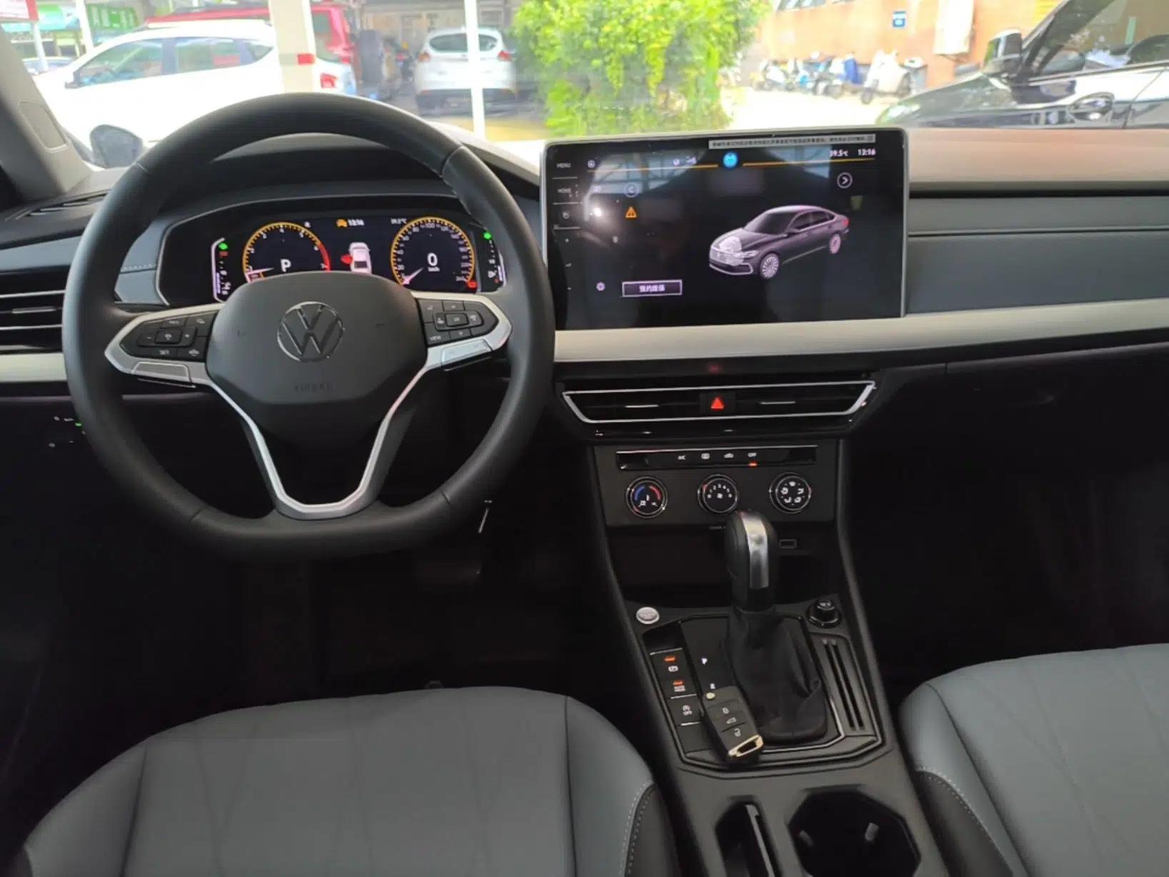Volkswagen Lavida 2024 1.5L Automatic Starry Sky 5 Million Edition — миниатюра 12
