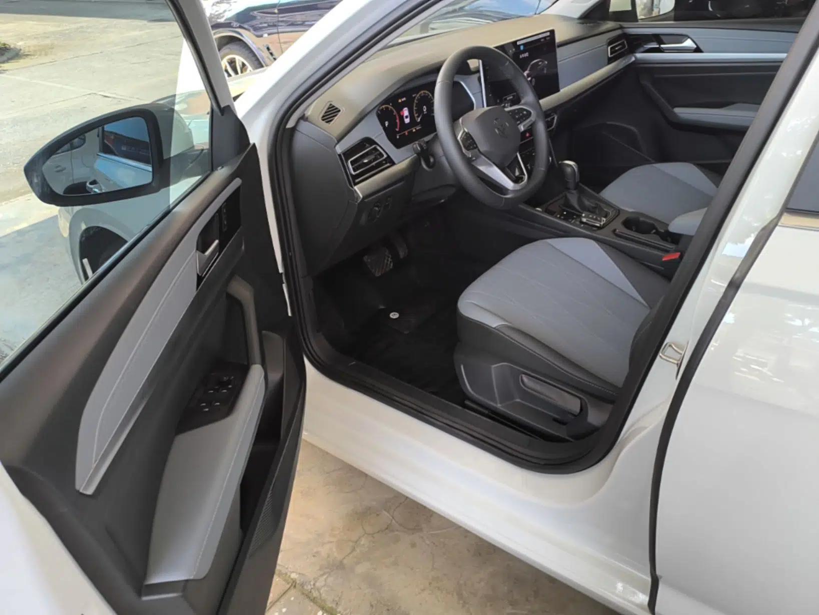 Volkswagen Lavida 2024 1.5L Automatic Starry Sky 5 Million Edition — миниатюра 18