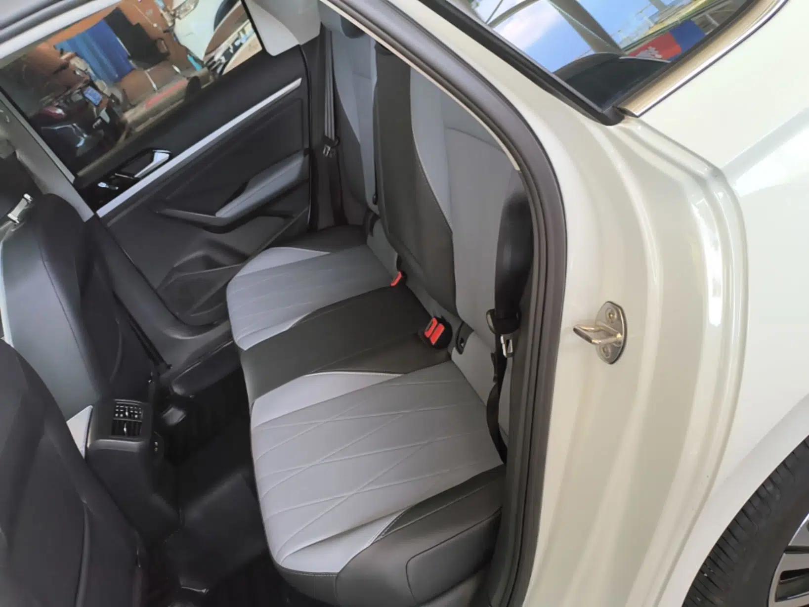 Volkswagen Lavida 2024 1.5L Automatic Starry Sky 5 Million Edition — миниатюра 20
